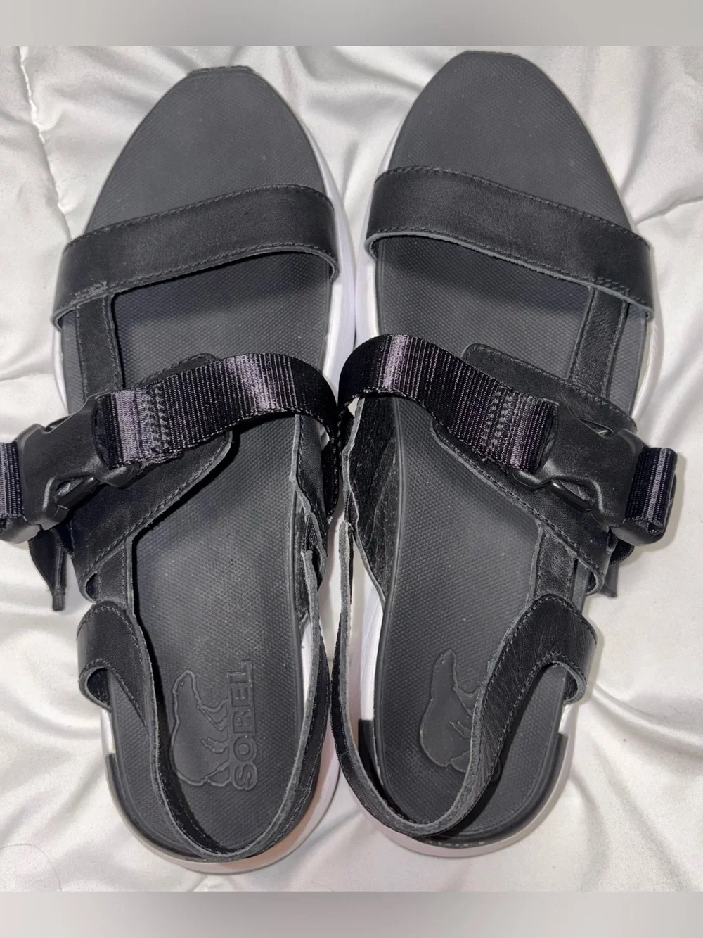 SOREL Kinetic Impact Sling Buckle Platform Sandals Size 9 Black White